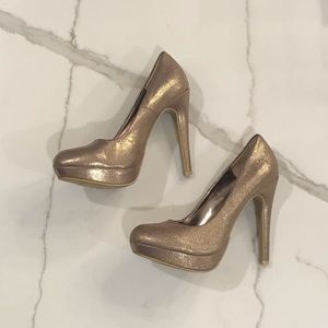 Steve Madden Rose Gold Pumps